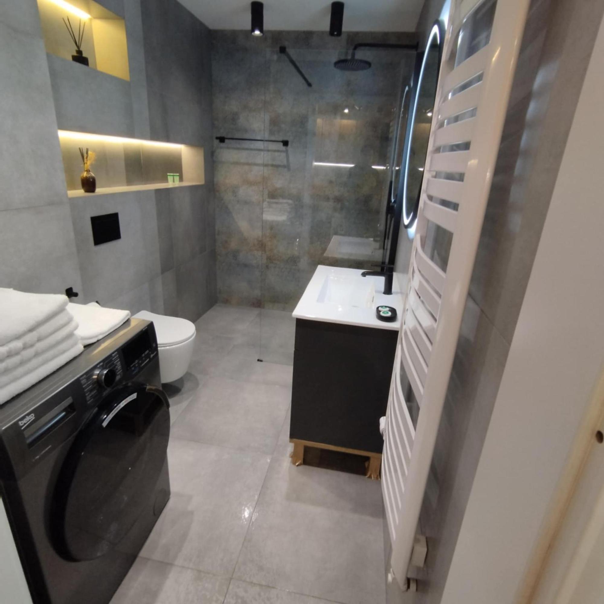 Mieszkanie W Nowoczesnym Halo Apartament W Centrum Wrocław Exterior foto